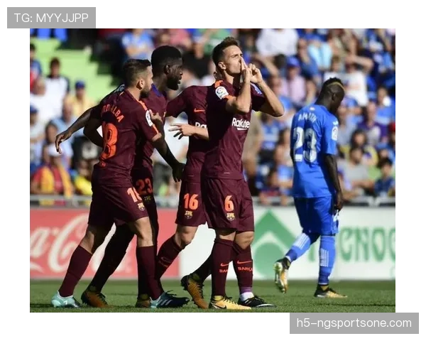 苏亚雷斯：巴萨三冠王核心的巅峰期团队成就解析