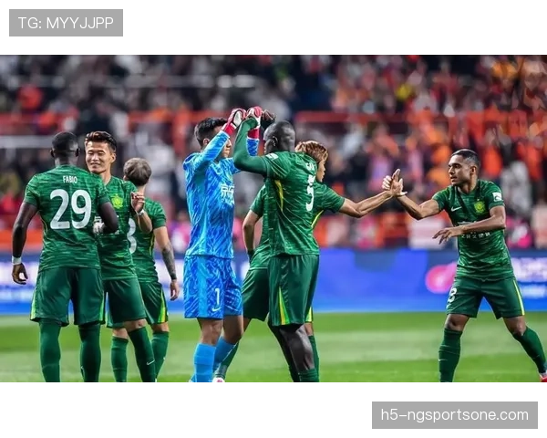 北京国安中场缺少关键连接点，组织推进受阻影响进攻流畅性