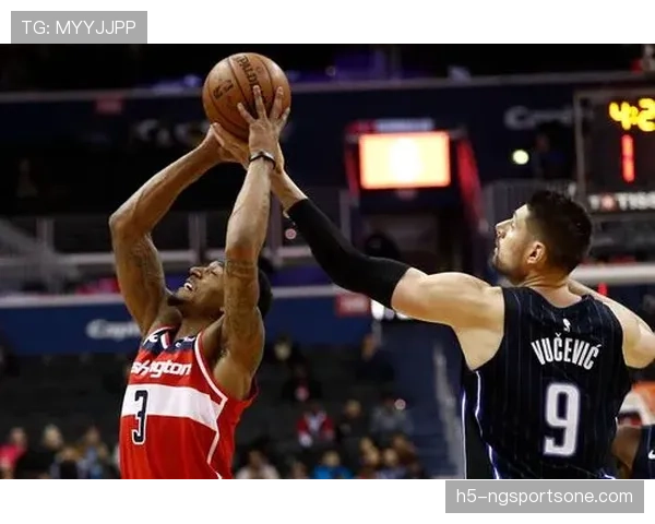 全面解读篮球比赛中扣篮干扰规则的定义与具体判罚标准